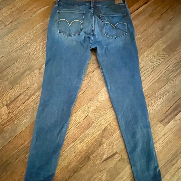 Womens Levi’s jeans - Picture 5 of 5
